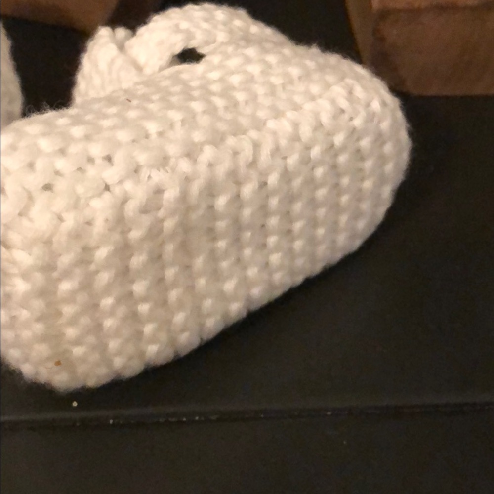 2 sets of white crocheted baby booties - Picture 3 of 4